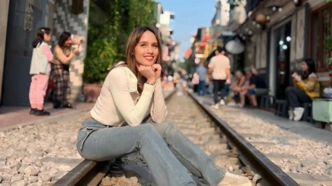 Lulusan Cumlaude Kampus Top Dunia, Cinta Laura Akui Tak 100 Persen Ikuti Al Quran