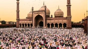 Tata Cara Sholat Idul Fitri dan Bacaannya, Lengkap Panduan Takbir 7 dan 5 Kali