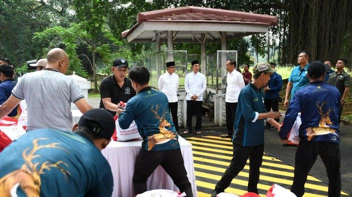 Jokowi Bagi-bagi Sembako Jelang Idulfitri, Heru: Tak Ada Kaitan dengan Sidang Sengketa Pilpres di MK