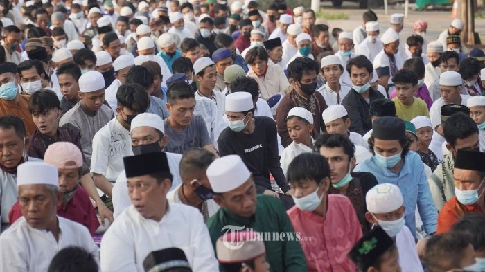Lafal Takbir Lebaran Idul Fitri 2024 untuk Bacaan Pendek dan Panjang