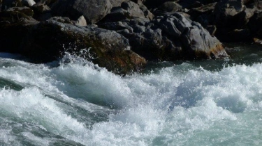 Peringatan Dini BMKG Gelombang Tinggi Selasa, 9 April 2024: Perairan Barat Lampung Capai 2,5 Meter