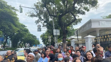 Antusiasme Warga Hadiri Open House Presiden Jokowi, Antrean di Istana Negara Mengular Ratusan Meter