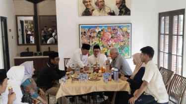 Mahfud MD Silaturahmi ke Rumah Ganjar: Sekarang Satu Kabupaten, Cuma Beda Desa