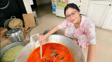 Tuai Cibiran Masak Pakai Gas Elpiji 3 Kg, Padahal Ini Koleksi Tas Mewah Prilly Latuconsina