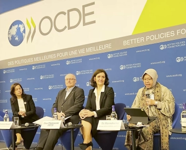Berbagi Pengalaman Indonesia Tangani Bencana di Paris, Mensos Paparkan Ketahanan Infrastruktur dan Lumbung Sosial