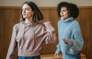 7 Ungkapan yang Tidak Pernah Digunakan Perempuan Dewasa Secara Emosional dalam Pertengkaran, Apa Saja?