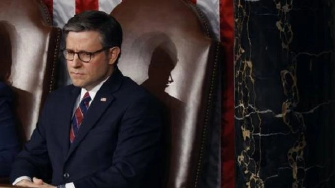 Dapat Perlawanan Sengit Donald Trump, DPR AS Sahkan Pasal Mata-matai Warga Tanpa Pemberitahuan