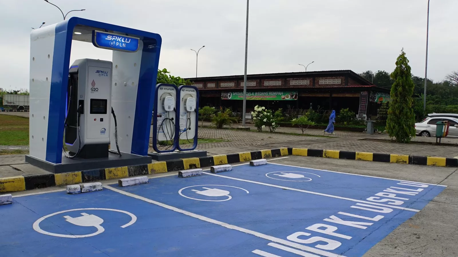 Pengamat Otomotif Apresiasi Kesiagaan Ribuan SPKLU saat Arus Mudik dan Balik Lebaran 2024