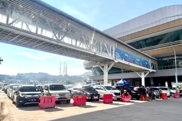 Puncak Arus Balik, Ratusan Ribu Orang Tinggalkan Pulau Jawa Menuju Bali via Pelabuhan Ketapang