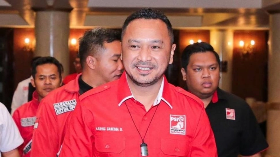 Bawakan Lagu Nidji saat Manggung Usai Gagal Nyaleg, Giring Diledek Gelandangan Politik
