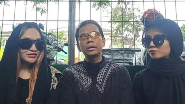 Doddy Sudrajat Ziarah ke Makam Vanessa Angel, Ungkap Kerinduan saat Momen Lebaran: Biasanya Ngumpul