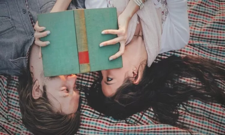 Bisakah INFJ Menjalin Hubungan dengan Introvert Lain? Simak Tipe Introvert Mana yang Cocok untuk Mereka
