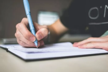 Menurut Penelitian, Menulis Manual dengan Tangan Lebih Baik untuk Kesehatan Otak, Simak Penjelasannya