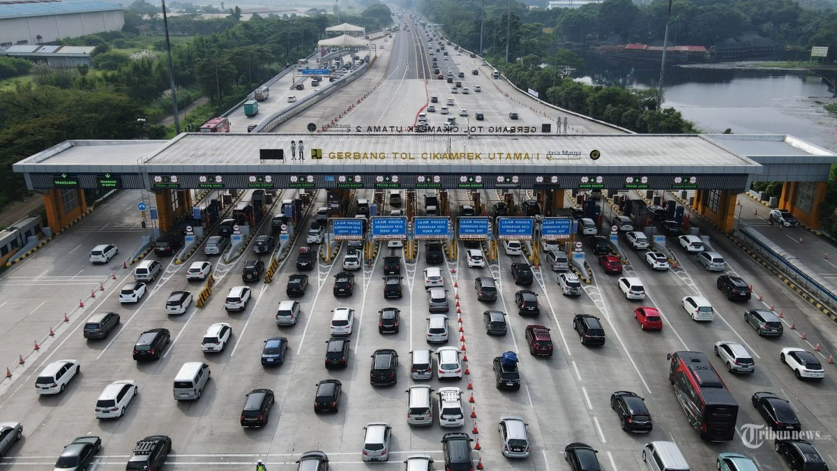 Update Arus Balik 2024: Hari Ini One Way Dihentikan, Contraflow Masih Diberlakukan di Tol Japek