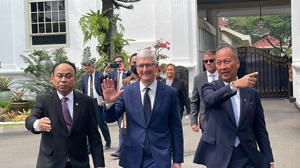 Setelah Bertemu Jokowi di Istana, Raut Wajah Bos Apple Tim Cook Semringah