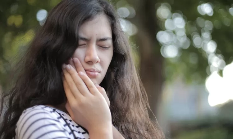 Hati-Hati, Berikut 6 Penyebab Gigi Berlubang yang Perlu Dihindari