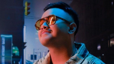 Kegemaran Farrel Hilal Keliling Kota Bareng Pacar di Single 'Di Selatan Jakarta'
