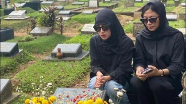 Usai Ikut Prosesi Pemkaman Ibunda Angger Dimas, Tamara Tyasmara Ziarah ke Makam Dante