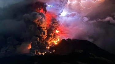 Gunung Ruang Meletus, Puluhan Penerbangan di Malaysia dan Singapura Dibatalkan