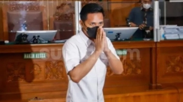 Hotman Paris Pernah Janji Tanggung Biaya Nikah Bharada E dan Ling Ling: Aku yang Bayarin!