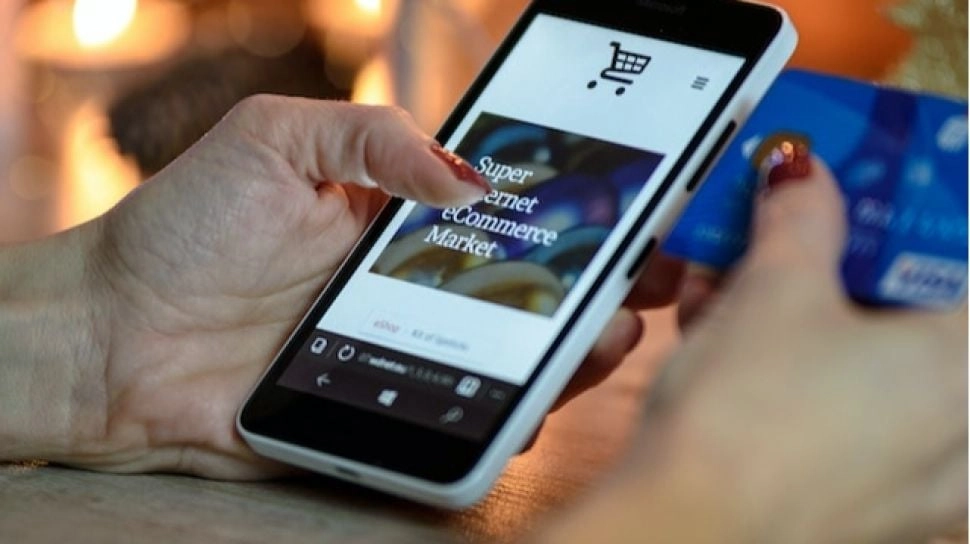 Riset Ungkap Alasan Orang Lebih Senang Belanja Online: Lebih Praktis dan Mudah Bandingkan Harga