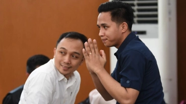 Sesama Eks Ajudan Sambo, Beda Nasib Bharada E dan Ricky Rizal Bak Bumi Langit