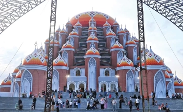 6 Tempat Wisata Dekat dengan Bandara Sultan Hasanuddin, dari Masjid hingga Pantai dengan View yang Menenangkan
