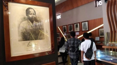 Chord Gitar Lagu Ibu Kita Kartini, Kunci C, Lirik: Ibu Kita Kartini, Putri Sejati
