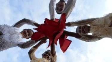 BUMN Holding Industri Pertambangan MIND ID Dukung Peran Kartini Tambang