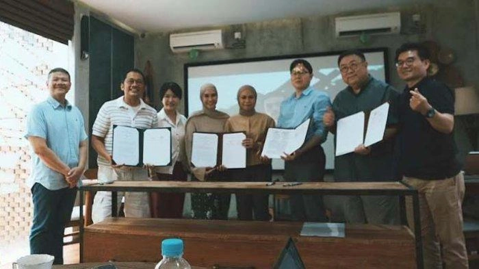 Hanung Bramantyo Umumkan Bakal Garap Remake Drakor Descendants of The Sun Jadi Film di Indonesia