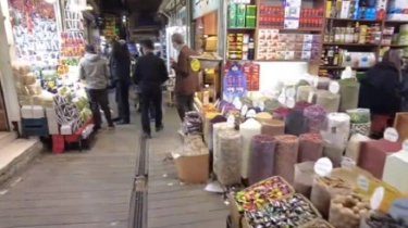 Iran Bernyali Serang Israel, Tapi Sulit Atasi Inflasi, Sembako Sampai Dijual Secara Kredit