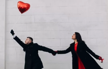 4 Zodiak yang Punya Relationship Goals, Bakal Memberikan Cintanya Tanpa Syarat untuk Pasangan