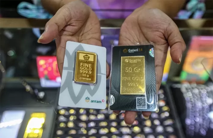 Harga Emas Antam Turun jadi Rp 1.325.000 Per Gram