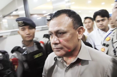 Kasus Suap Firli Bahuri Berjalan Lambat, Kompolnas Sebut JPU dan Penyidik Tidak Diam
