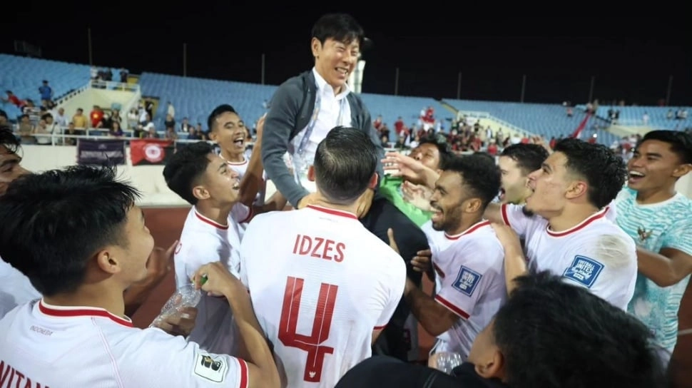 Shin Tae-yong Merinding Namanya Terus Diteriakkan Suporter di Stadion