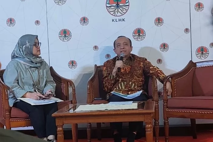 Mitigasi Perubahan Iklim, KLHK Gelar Penanaman Mangrove Serentak di 25 Titik