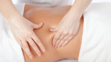 Wanita Jangan Coba-coba Pijat Perut! Bisa Fatal Akibatnya