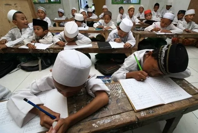 Dana BOS Pesantren Cair, Tahap I Capai Rp 220 Miliar