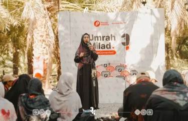 Gaungkan UMKM Surabaya Hingga Tanah Suci Bersama Ustadah Oki Setiana Dewi