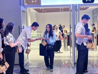 Intensitas Hujan Tinggi, Kecepatan Kereta Cepat Whoosh Dibatasi dan Alami Keterlambatan