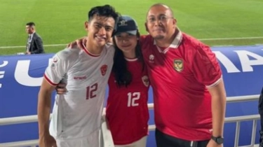Pratama Arhan Peluk Azizah Salsha di Tribun usai Kalahkan Korsel, Reaksi Mertua Bikin Adem