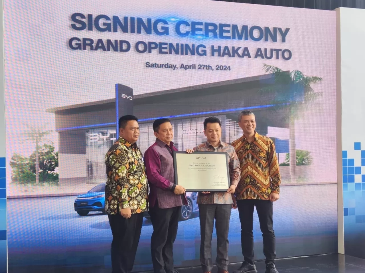 Gandeng Haka Auto, BYD Resmikan Flagship Dealer di Cibubur
