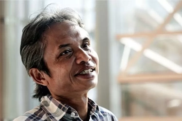 Kabar Duka! Penyair Joko Pinurbo Meninggal Dunia, Intip 5 Rekomendasi Karyanya yang Tak Lekang oleh Waktu