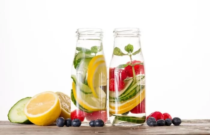 Bye-bye Perut Buncit! Dapatkan Manfaat Minum Infused Water untuk Perut Rata Sempurna