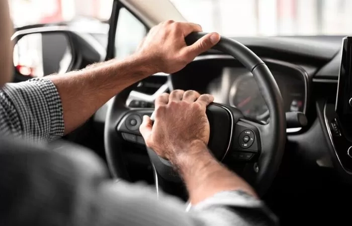 Setir Mobil Anda Terasa Berat? Ketahui Penyebab Beserta Cara Mengatasinya, Tak Perlu Panik