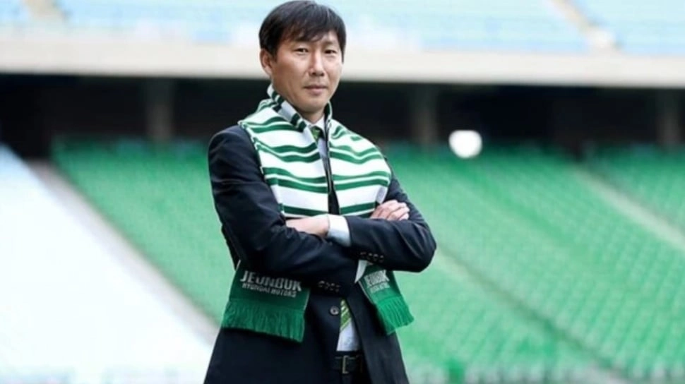 Cerita Kim Sang-sik, Bekas Anak Buah Shin Tae-yong yang Bikin Kontroversi Lawan Klub Pratama Arhan