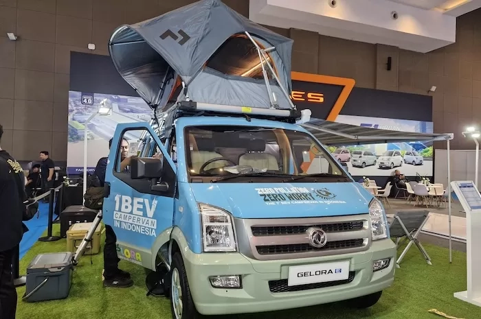 Hadir di PEVS 2024, DFSK dan Seres Tampilkan Mobil Listrik Murah