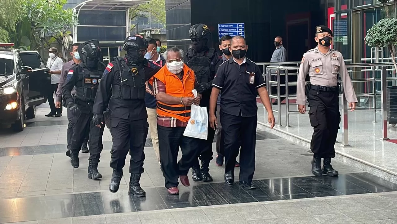 Kasus Korupsi Pembangunan Gereja, KPK Diminta Segera Eksekusi Bupati Mimika Eltinus Omaleng ke Penjara