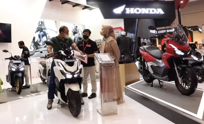 Kinerja Keuangan MPMX Cemerlang di Q1 2024, Kontribusi Terbesar dari Masyarakat yang Ngutang Kendaraan Bermotor