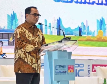 Menhub Harapkan Adanya Kolaborasi Berbagai Pihak untuk Kembangkan Ekosistem Kendaraan Listrik